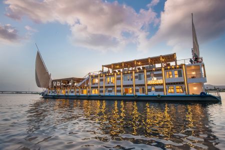 Solar Eclipse on Azhar Dahabiya Nile Cruise