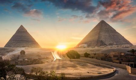 Pyramids of Giza Egypt – Luxurious Egypt Getaway