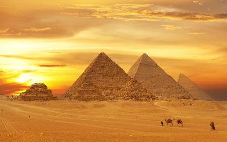 Great Pyramid of Giza and the Sphinx at sunset, Egypt